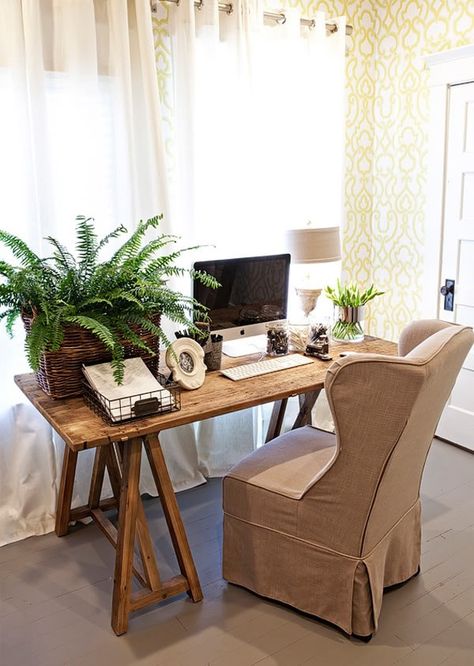 simple rustic in home office, love the cozy chair & that fern! Farmhouse Office Decor, Office Nook, Home Office Space, Style At Home, A Desk, Office Inspiration, Home Office Design, Home Fashion, A Chair