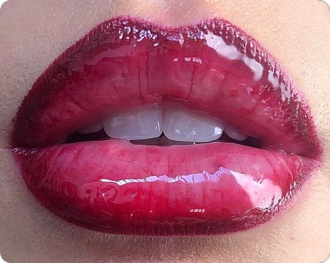 Lip Combo, Love Jewelry, Beauty Shoot, Makeup Obsession, Editorial Makeup, Glossy Lips, Summer Night, Creative Makeup, Pretty Makeup