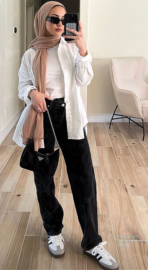 Hijab Outfit Summer, Hijab Jeans, Stylish Outfits Casual, Hijab Fashion Summer, Estilo Hijab, Stile Hijab, White Shirt Outfits, Street Hijab Fashion, Muslim Outfits Casual