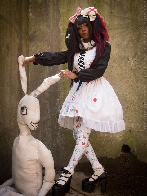 MUA/Model: Dolly Momoiro Photographer: Taeden Hall Clothing by Gloomth www.gloomth.com Menhera Fashion, Menhera Kei, Pastel Gore, Dr Ideas, Nurse Outfit, Red Pastel, Cute Goth, Nurse Costume, Yami Kawaii