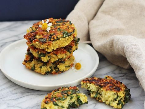 Crunchy millet cakes Millet Cake, Wfpb Recipes, Panko Bread Crumbs, Millet, Salmon Burgers, No Bake Cake, Cake Designs, Easy Dinner, Main Dishes