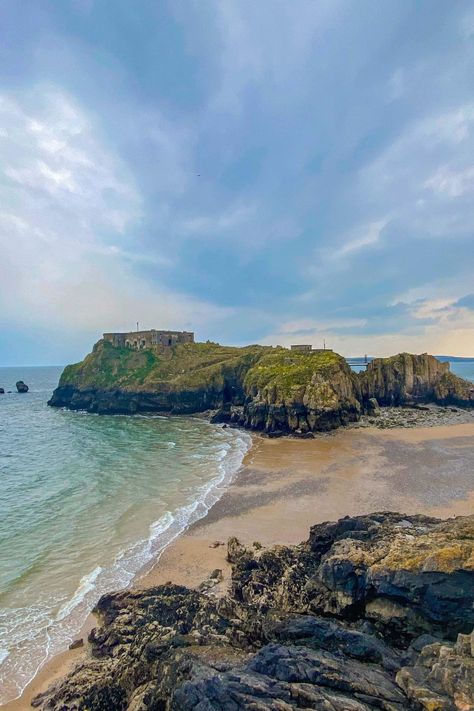 Pembrokeshire Coast Path, European Bucket List, Pembrokeshire Wales, Sea Pictures, Pembrokeshire Coast, Visit Wales, Wales Travel, Bristol England, Lost At Sea