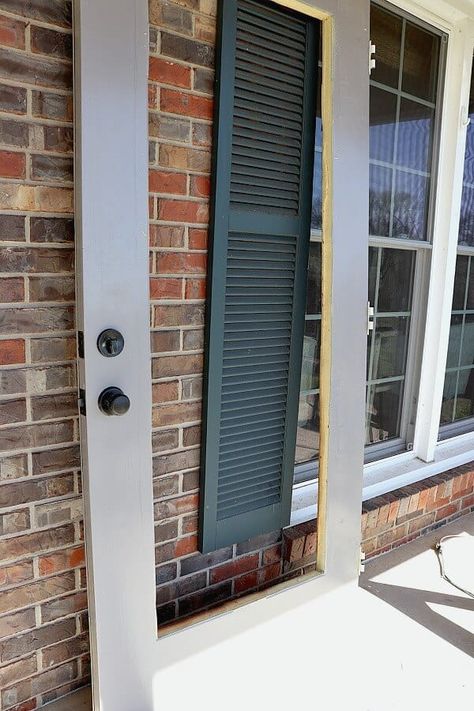 Do you live with an ugly dated door? Here is how we brightened our Entryway with a DIY Glass Door Insert. It's scary to think you can cut a hole in your front door, but look at this amazing transformation! Diy Glass Door, Glass Window Front Door, English Cottage Living Room Ideas, Front Door Update, Creative Front Door, Old Front Door, Wall Molding Ideas, Door Stopper Diy, Front Door Transformation