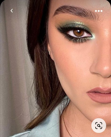 Khaki Makeup, Insta Baddie Makeup, Makeup Verde, Competition Makeup, Gold Makeup Looks, Bridal Eye Makeup, Green Makeup, Bold Makeup, Asian Eye Makeup