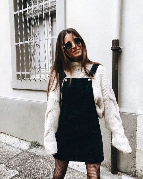 These are trendy dungaree overalls! #overalls #dungarees #jeans #denim Black Overall Dress, Dresses And Tights, White Cable Knit Sweater, Outfit Inspiration Women, Moda Denim, Jeans Overall, Transition Outfits, Denim Overall Dress, Outfit Trends