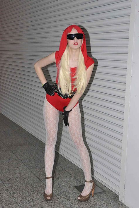 Superior DIY Lady Gaga costume!                                                                                                                                                                                 More Lady Gaga Halloween Costume Diy, Diy Lady Gaga Costume, Lady Gaga Costume Ideas, Lady Gaga Costume Diy, Sandy Grease Outfit, Mens Summer Wedding Outfits, Lady Gaga Halloween, Lady Gaga Halloween Costume, Gaga Costume