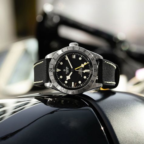 TUDOR presents a technical model. Meet the Black Bay Pro. 39mm steel case, a fixed steel bezel and a Manufacture Calibre with built-in GMT function. Five year Guarantee. #TudorWatch #BornToDare Black Bay Pro, Tudor Watches, Tudor Watch, Seiko Mod, Rolex Explorer Ii, Rolex Explorer, Tudor Black Bay, The Tudor, Yellow Gold Bracelet