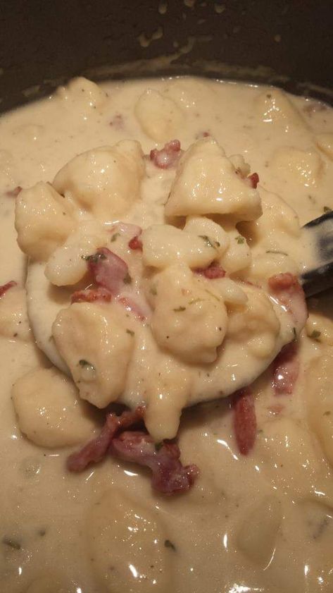 Knephla Soup, Knoephla Soup, German Potato Soup, Potato Dumpling, Chicken Dumpling, German Dishes, Amish Style, Hotdish Recipes, Potato Bacon