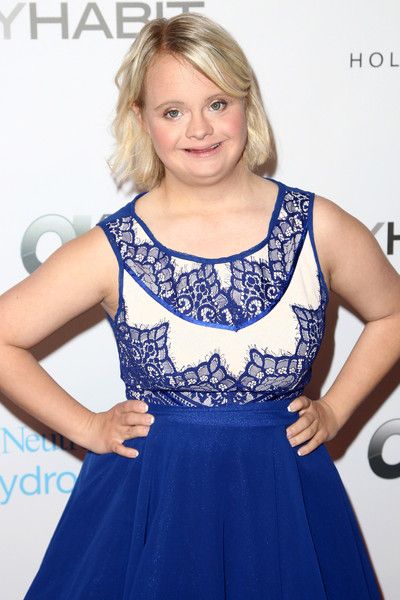 Lauren Potter, Glee, Inspirational Women, Graduation Dress, Sleeveless Formal Dress, Cocktail Dress, Formal Dresses