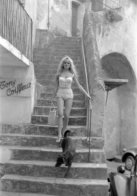 Brigitte Bardot  St Tropez  1958 Bardot Brigitte, Bridgette Bardot, Bridget Bardot, Bardot Style, San Tropez, Vintage Icons, Vintage Pinup, Brigitte Bardot, Silver Screen