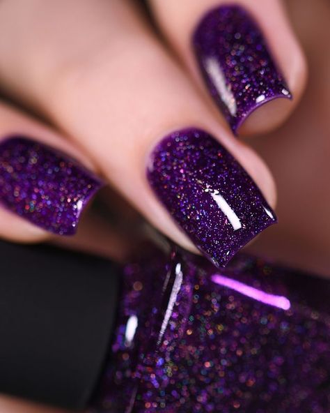 Lineth Gonzalez 💎✨💋🦄🌈💖🌹☄🌟 📍LA (@linethglz) • Instagram photos and videos Dark Purple Nails, Violet Nails, Purple Glitter Nails, Purple Holographic, Purple Nail Designs, Holographic Nail Polish, Purple Nail, Burgundy Nails, Colorful Nail Designs