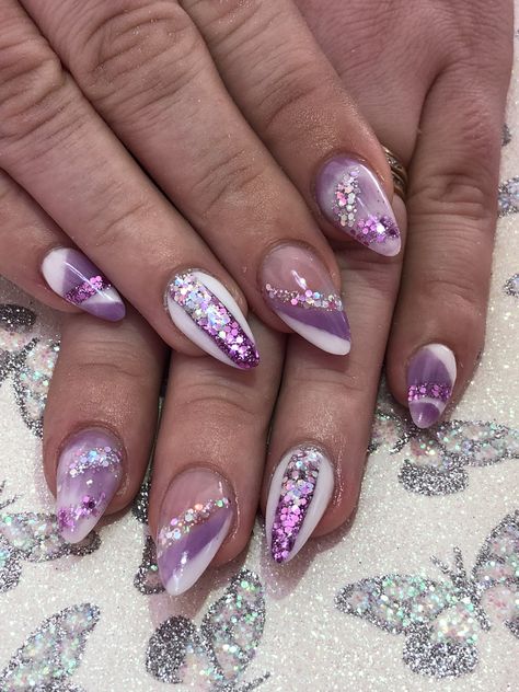 Soft lilac advanced design using CJP acrylics only! Nail Room Ideas, Chrome Nail Art, Purple Acrylic Nails, Nail Art Techniques, Nail Room, Nail Pictures, Glam Nails, Yellow Nails, Minimalist Nails