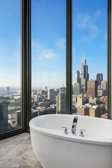 Chicago Luxury Apartments, Chicago Apartment Aesthetic, Chicago Apartments, Chicago Living, City Bedroom, City View Apartment, Moving To Chicago, Chicago Apartment, High Rise Apartments