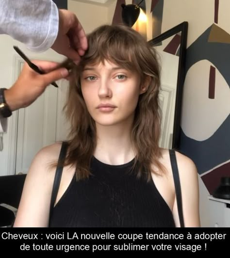 French Shag Haircut, Subtle Shag Haircut, Subtle Shag, Shag Cut With Bangs, Short Haircut Tutorial, Shag Hairstyle, Timeless Hairstyles, Shag Hair, Shag Cut