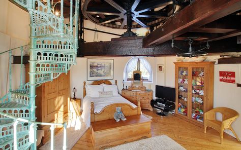 Converted windmill Windmill House, Home Libraries, Bedroom Goals, Decoration Room, Living Styles, City Apartment, Rustic Bedroom, House Goals, Beautiful Bedrooms