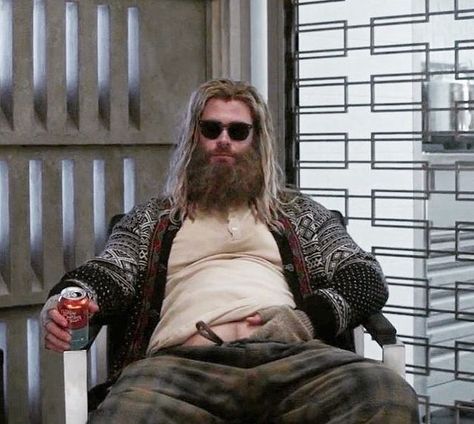 Friends From Work on Instagram: “Happy New Year! It’s resolution time. What would you like to see Friends From Work bring you in 2020?” Fat Thor Costume, Thor Outfit, Easy Fancy Dress, Fat Thor, Web Dress, Thor Costume, Thor Cosplay, Avengers Costumes, Thor Love And Thunder