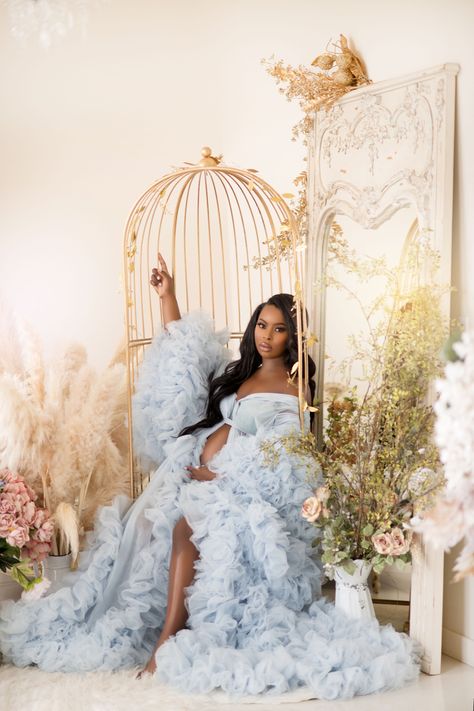 Mertinity Photoshoot Ideas, Blue Maternity Shoot Black Women, Royalty Maternity Photoshoot, Butterfly Maternity Shoot, Butterfly Maternity Shoot Black Women, Maternity Shoot Black Women With Daughter, Maternity Shoot Outfit, Maternity Dresses Photography, Maternity Picture Outfits