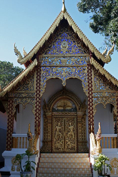 Doi Suthep, On Top Of A Mountain, Mai Thai, Top Of A Mountain, Thailand Holiday, Most Beautiful Gardens, Round The World, Beautiful Doors, Chiang Mai