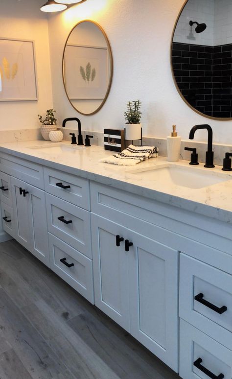 White Vanity Grey Countertop, White Double Sink Bathroom Vanity Black Hardware, Greige Bathroom Ideas, Guests Bathroom, Greige Bathroom, Grey Bathroom Floor, Bathroom Revamp, Apartment 2023, Grey Bathroom Cabinets