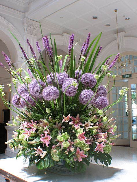 Flower Arrangement inside Lobby of Raffles Hotel by jeffsheehan 2010, via Flickr Hotel Flower Arrangements, Raffles Hotel, Hotel Flowers, Large Flower Arrangements, Corporate Flowers, Tafel Decor, Flower Arrangement Designs, Church Flowers, Modern Flower Arrangements