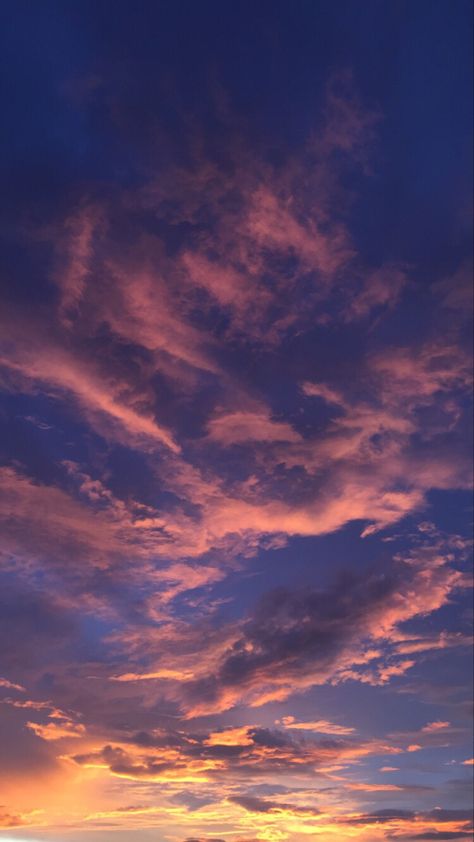 Afternoon Wallpaper, Beautiful Sky Pictures, Sunset Season, Afternoon Sky, Themes For Mobile, Pretty Skies, Cute Instagram Pictures, Sky Pictures, Sky Photos