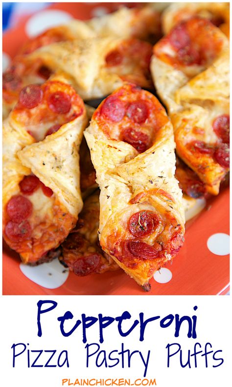 Pepperoni Pizza Pastry Puffs - two bite pizza! Only 5 ingredients and ready in 15 minutes! Perfect for parties and tailgating. We also like to eat these for a quick lunch. Whenever I take these to a party, there are never any left!! Can assemble and freeze for later. Pepperoni Pizza Puffs, Food Planning, Pizza Pepperoni, Pizza Pastry, Puff Pastry Appetizers, Pastry Appetizer, Puff Recipe, Plain Chicken, Tailgating Recipes