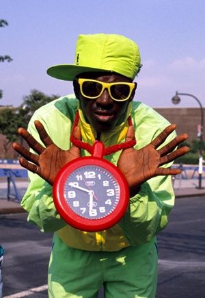 2. Flavor Flav was a major icon of the late 80s and is known for rocking clocks around his neck. Jamel Shabazz, Flavor Flav, 80s Hip Hop, Old School Music, Real Hip Hop, Public Enemy, Hip Hop And R&b, Hip Hop Art, 90s Hip Hop