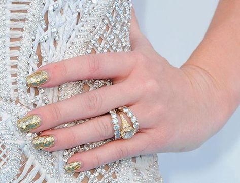 Miley Cyrus's Engagement Ring - Ringspo Miley Cyrus Ring, Miley Cyrus Engagement Ring, Miley Cyrus Wedding, Vintage Inspired Rings, Engagement Celebration, Celebrity Engagement Rings, Vintage Inspired Jewelry, Pave Band, Gold Halo