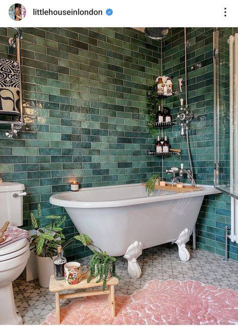 Jewel Tone Bathroom, Vintage Bathroom Tile, Bath Bathroom, Vintage Bathrooms, Green Tile, Green Bathroom, Vintage Bathroom, Ceramic Wall Tiles, Little House