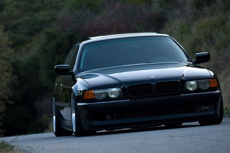 Stance e38 | E38 BMW 740iL Dumped Dumped Dumped! » BMW-e38-740i-745-slammed-sedan ... E38 Bmw, Bmw 740, Bmw 740i, Bmw Performance, Bmw E38, Bmw Wallpapers, Stance Cars, Bmw Love, Bmw Classic