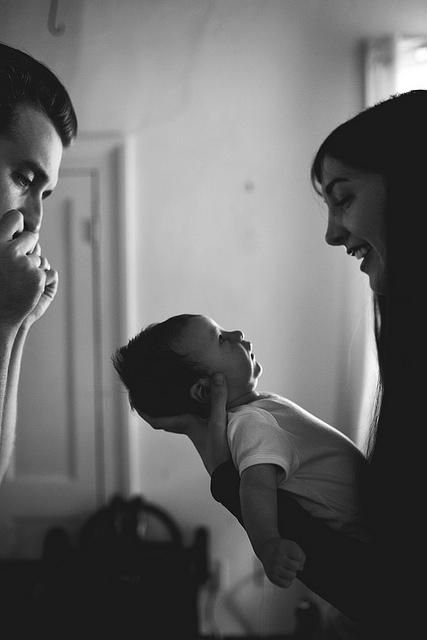 Bringing home baby. Waxing Poetic, Foto Baby, Baby Family, Future Family, Family Goals, Family Love, Newborn Photos, Future Kids, Baby Pictures