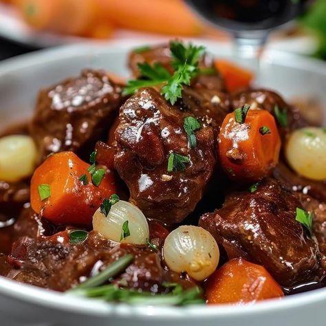 Print Recipe: Beef Burgundy (Bourguignon) Beef Stew Bourguignon, Beef Burgundy Recipe, Gardening Diy Projects, Beef Burgundy, Scratch Cooking, Recipe Beef, Gardening Diy, Mushroom And Onions, Bacon Grease