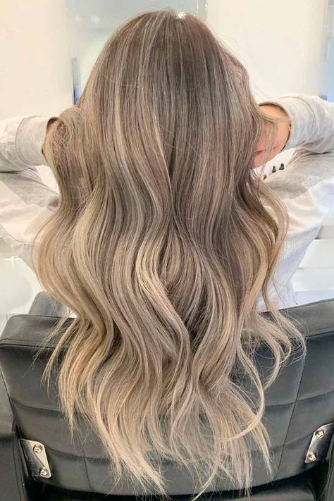 Sandy Highlights, Ashy Blonde Hair, Ashy Blonde, Ash Blonde Balayage, Ash Blonde Hair, Blonde Hair Inspiration, Blonde Hair Shades, Blonde Hair Looks, Blonde Hair With Highlights