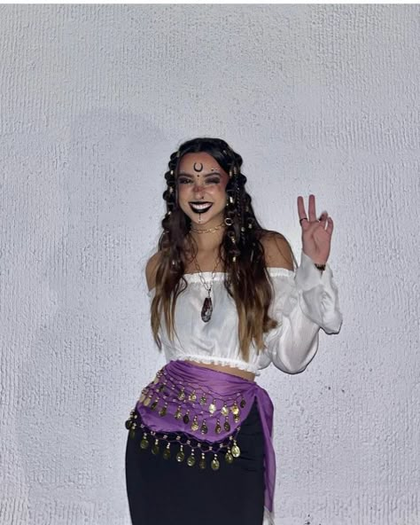 Fashion Costume Ideas, Halloween Fortune Teller Costume, Party Outfit Halloween, Haunted Party, Fortune Teller Costume, Halloween Costume Inspiration, Look Halloween, Creative Costume, Last Minute Costume