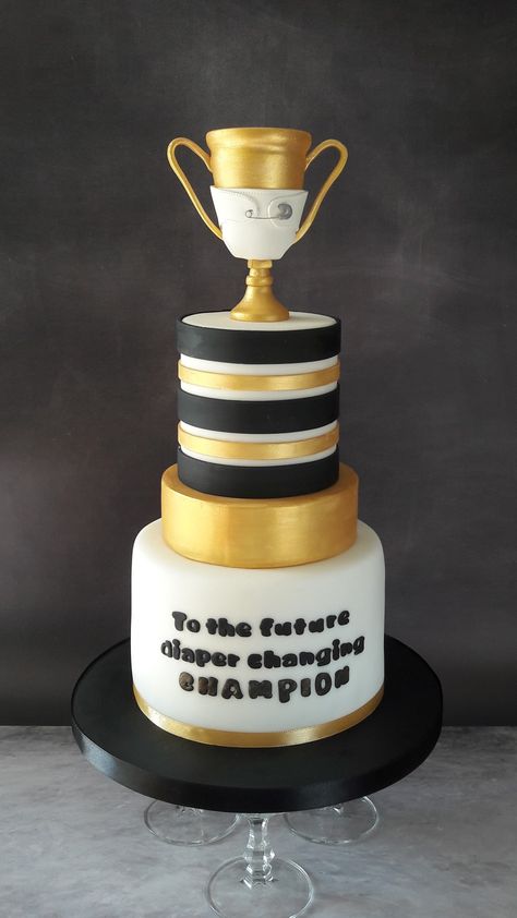 Trophy Cake Ideas, Dad To Be Cake Ideas, Trophy Cake, Tarta Real Madrid, Italian Baby Showers, Birthday Cake For Father, Football Cakes, Soccer Birthday Cakes, Birthday Cake For Husband