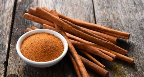 Educatrix: Benefits of cinnamon sticks (Daalchini) Ingredients For Sugar Cookies, Cinnamon Tea Benefits, Jus Lemon, Cinnamon Health Benefits, Cinnamon Extract, Croq Kilo, Cassia Cinnamon, Cinnamon Benefits, Penyakit Jantung