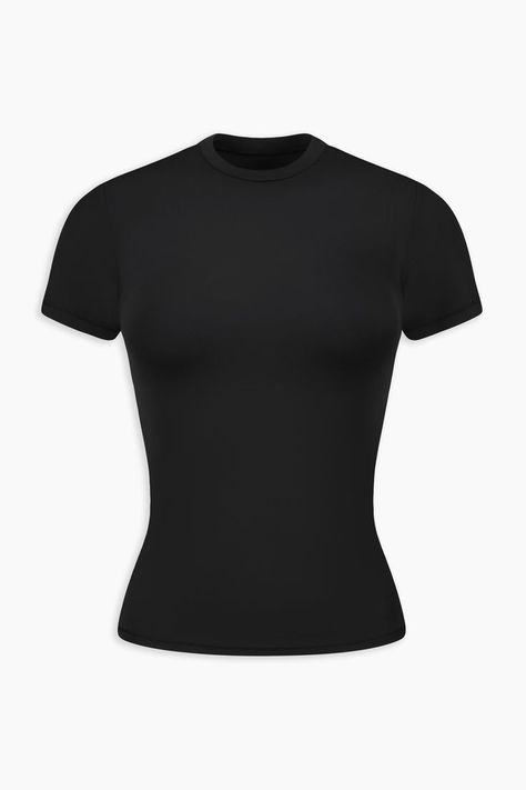 (aliexpress) Essential Clothing Pieces Woman, Tight Black Shirt, Tight Shirt Outfit, Minimalist Tops, Black Fitted Top, Basic Tshirts, Basic Black Top, Pasha Style, Usa Clothes