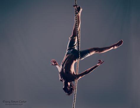 ◄ TIMOFEI ► Aerial Ethereal Aerial Acrobatics, Landscape Photography Tips, Outdoors Tattoo, Aerial Silks, Human Poses Reference, Figure Poses, Wedding Tattoos, Human Poses, Body Reference