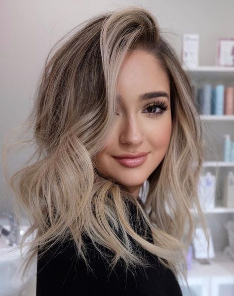 Best Blonde Highlights, Blonde Highlights With Lowlights, Dark Ash Blonde Hair, Blonde Highlights Ideas, Icy Blonde Highlights, Highlights Ideas, Red Blonde Hair, Blonde Balayage Highlights, Hair Blond