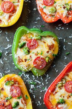 Green Pepper Pizza, Bell Pepper Pizza, Pepper Pizza, Easy Low Carb Snacks, Low Carb Low Fat Recipes, Baked Veggies, Bell Pepper Recipes, Boiled Egg Diet Plan, Green Bell Pepper