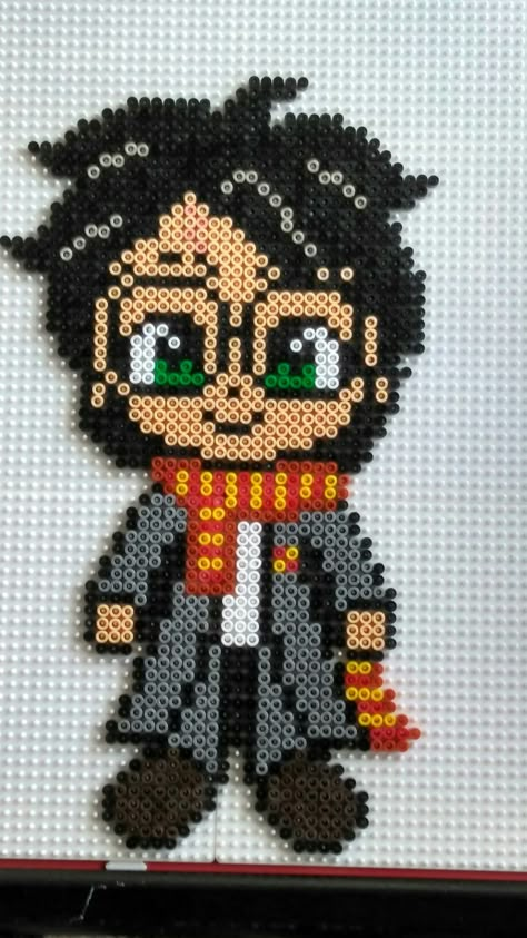 Harry Potter Hama Beads Pattern, Hama Beads Patterns Harry Potter, Hama Beads Harry Potter, Harry Potter Crochet Pattern, Pixel Art Harry Potter, Harry Potter Perler Beads, Harry Potter Party Favors, Cross Stitch Harry Potter, Harry Potter Blanket