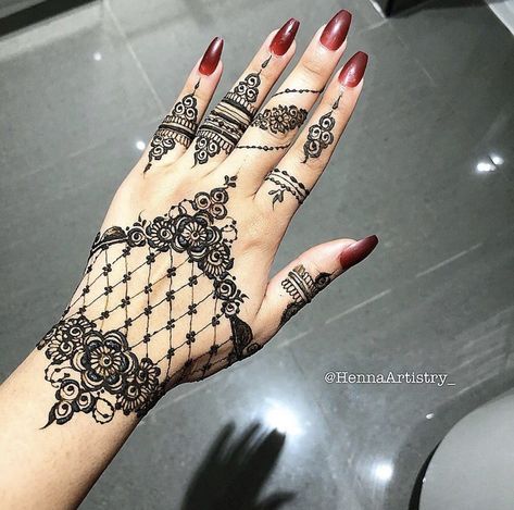 Lingerie Tattoo, Henna Practice, Henna Sleeve, Mandala Tattoo Sleeve, Jagua Henna, Jagua Tattoo, Lace Tattoo Design, Henna Designs Wrist, Hand And Finger Tattoos