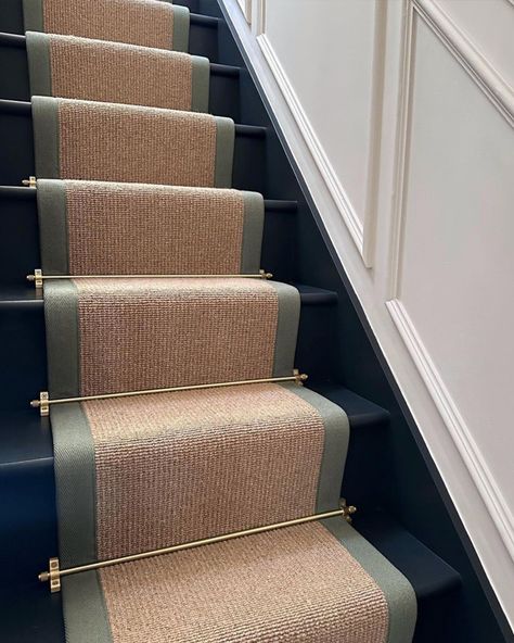 Looking for a finishing touch to your staircase? Why not add a little style to your step with a runner and stair rods. We absolutely love all these striking staircases showcasing our made to measure knurled stair rods; available in black, silver, gold and antique brass. Which ones are your favourite? Stair Runner Rods, Compton Verney, Black Stairs, Staircase Runner, Stair Rods, Stair Hardware, Staircase Decor, Door Plaques, Stair Steps