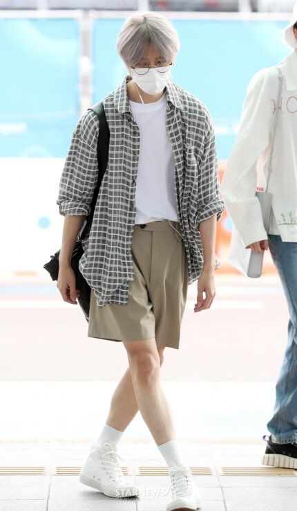 Beomgyu Inspired Outfits, Beomgyu Airport Fashion, Beomgyu Outfits, Beomgyu Airport, Txt Outfits, Txt Outfit, Han Jimin, Airport Fashion Kpop, Idol Outfit