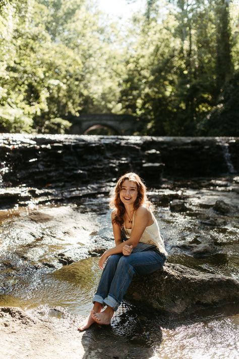 Sharonwoods Cincinnati Ohio portrait photoshoot. Cincinnati Ohio senior photoshoot. Waterfall Senior photoshoot. Midwest waterfall senior photoshoot. Hippie Senior Pictures, Outdoor Photoshoot Inspiration, Outdoor Senior Pictures, Cute Senior Pictures, Natural Portrait, Senior Photoshoot Poses, Summer Senior Pictures, Senior Portraits Girl, Senior Photography Poses