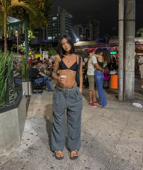 Rolling Loud Outfits, Festival Outfit Inspiration, Spring Attire, Festival Outfits Rave, Look Festival, Outfits Rave, Music Festival Outfits, How To Pose, Girly Fashion