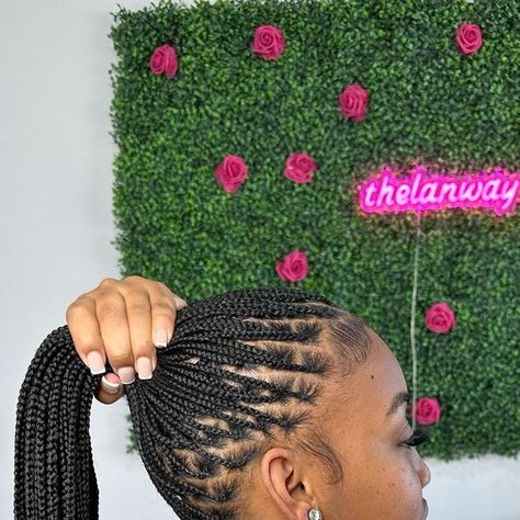 lan’sway on Instagram: "No MATTER the size or length of my braids. There is NO PAIN OR TENSION & they’re very light weight ✅ Can’t express this enough . They are exactly what they look like in my content 🙌🏽 October books are still open and has slots available 🔐 * * * #notension #nopain #lightweight #knotless #atlbraider #explore #niceandneat #smallbraids #smediumknotless" Lightweight Knotless Braids, Light Knotless Braids, October Books, Small Braids, Knotless Braids, Ghana, Hair Inspo, Slots, Braids