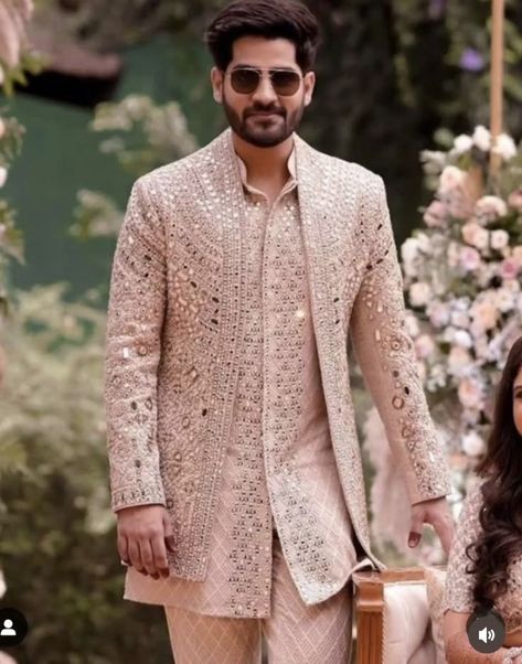 Outfit For Sangeet, Sangeet Outfit For Men, Indian Mens Clothing, Men Advice, Traditional Indian Mens Clothing, Best Wedding Suits For Men, Wedding Matching Outfits, Wedding Suits Men Black, Indian Wedding Suits Men