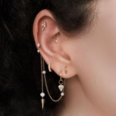 Maria Tash on Instagram: “Pearl charms and chains emerge from behind the ear, complementing the Tash Hidden Rook placement and a unique vertical Lobe orbital.” Lobe Orbital, Curated Ear, Pretty Ear Piercings, Dark Days, Maria Tash, Ear Style, Cute Piercings, Stacked Earrings, Classy Jewelry