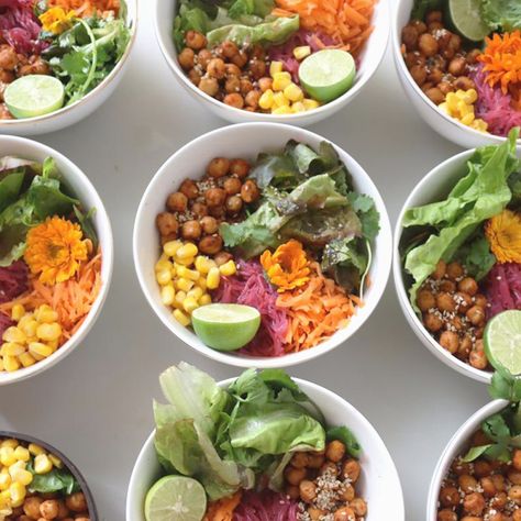 Rice Burrito, Roasted Chickpea, Vegan Buddha Bowl, Sweet Potato Spinach, Burrito Bowls, Gourmet Vegan, Buddha Bowl, Raw Vegan Recipes, Roasted Chickpeas